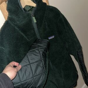 Patagonia Heavy Duty Insulated Hooded Dark Green Teddy Jacket